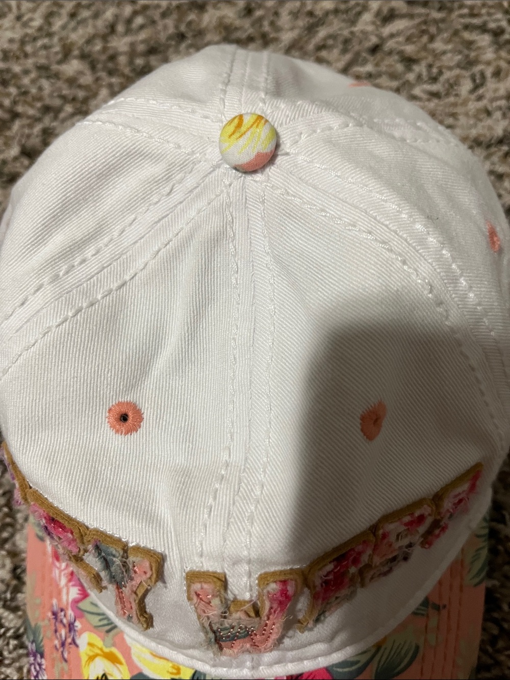 White and Coral Floral 'Key West' Women's Baseball Cap - Picture 6 of 7